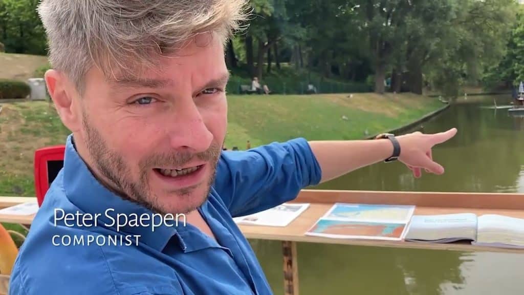 Video Thumbnail: VLOEDSCHRIJVERS op TAZ - REPORTAGE